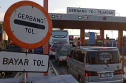 H-7 Lebaran! Pemudik Mulai Padati Tol Pejagan, Arus Kendaraan Meningkat