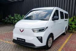 Mobil Listrik Mitra EV Disumbangkan Jadi Ambulans dan Kendaraan Jenazah