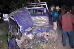 Mobil Pikap Tertabrak KRL usai Terobos Pelintasan di Parungpanjang, 3 Penumpang Loncat