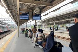KA Tambahan Lebaran Berhenti di Jatinegara, Pemudik Tak Perlu ke Gambir dan Senen