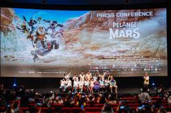 Film Pelangi di Mars Resmi Mendarat di Jakarta, Gala Premiere-nya Bikin Penonton Terharu