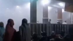 Detik-Detik Ledakan Saat Salat Tarawih di Masjid Jember, Asap Putih Mengepul<