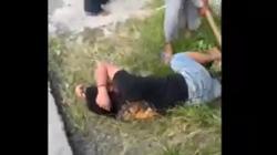 Tepergok Saat Beraksi, Maling Motor Bersenpi di Karawang Babak Belur Dihakimi Massa<