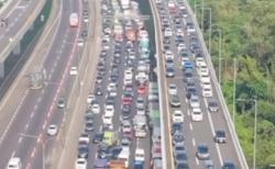 Ini Penyebab Tol Japek dan MBZ Padat Merayap saat Puncak Arus Mudik 