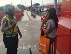 Respons Cepat, Layanan 110 Polda Sumsel Selamatkan Warga Coba Akhiri Hidup di Jembatan Ampera<