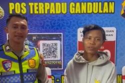 Dramatis! Tas Pemudik Tertinggal di Bus, Polisi Kejar dan Temukan hingga Pekalongan<