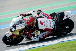 Start Buruk, Mario Aji Tertahan di Posisi 13 Moto2 Brasil 2026