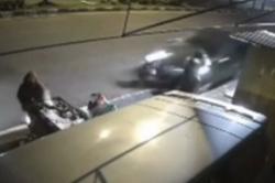 Kecelakaan Arus Balik di Sidoarjo, Mobil Tabrak Pedagang Sayur dan Warga hingga Tewas<