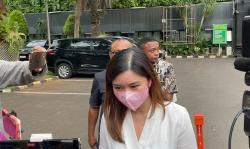 Istri Richard Lee Bungkam Usai Diperiksa 7 Jam di Polda Metro Jaya