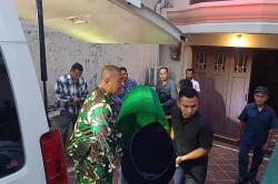 Jenazah Mantan Menhan Juwono Sudarsono Tiba di Rumah Duka, Pelayat Berdatangan