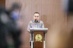 DPR Apresiasi Pemerintah Tahan Harga BBM