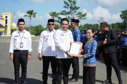 872 PNS Kotabaru Resmi Dilantik, Pemkab Tekankan Soal Kedisiplinan dan Loyalitas<