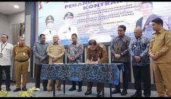 Bupati Kotabaru Hadiri Penandatanganan Kontrak Lanjutan Pembangunan Jembatan Pulau Laut<