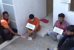 Rekonstruksi Pembunuhan Modus COD di Sumedang, Istri Korban Minta Tersangka Dihukum Mati<