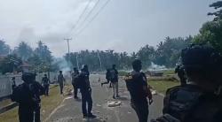 Mencekam! Bentrokan Antardesa di Halmahera Tengah, 2 Tewas hingga Rumah Dibakar