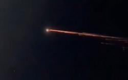 Viral Benda Bercahaya Melintas di Langit Lampung, Bukan Meteor tapi Sampah Antariksa!
