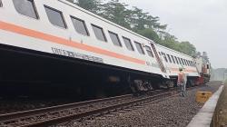 KAI Kerahkan 10 Bus Angkut Penumpang KA Bangunkarta Anjlok di Brebes<