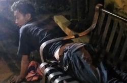 Evakuasi Dramatis Juru Parkir di Salatiga Terjepit Kursi Trotoar Depan Kantor Polisi