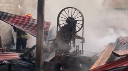 Kebakaran Hebat Usaha Mebel di Tulungagung, Kerugian Puluhan Juta Rupiah<