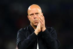 Liverpool Dipermalukan PSG, Arne Slot Andalkan Keajaiban Anfield untuk Comeback