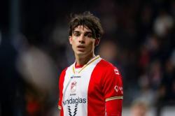 Sempat Dilarang Main, Tim Geypens Kembali ke FC Emmen usai Kantongi Izin Kerja