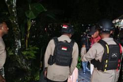 Ayah dan Anak Duel Pakai Parang di Agats, Sama-Sama Roboh Bersimbah Darah<