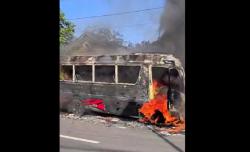 Kronologi Minibus L300 Angkut Puluhan Emak-Emak Terbakar di Jember, Sopir Teriak Api<