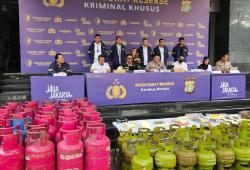 Polda Metro Bongkar Praktik LPG Oplosan, Omzet Pelaku Capai Rp2,7 Miliar