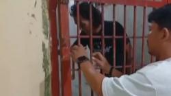 Jukir Pengeroyok Satpam Mal di Makassar Gunakan Senjata Tajam Ditangkap, 1 Diburu<