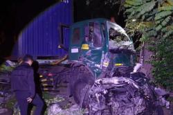 Kecelakaan Maut Truk Trailer Tabrak 5 Kendaraan di Probolinggo, 4 Orang Sekeluarga Tewas<