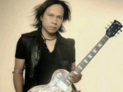 Kabar Duka, Ndhank Surahman Mantan Gitaris Stinky Meninggal Dunia