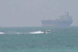 Situasi Memanas! Iran Tembak Kapal yang Lintasi Selat Hormuz