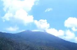 Gunung Ibu 6 Kali Meletus Hari Ini, Muntahkan Abu Vulkanik 600 Meter