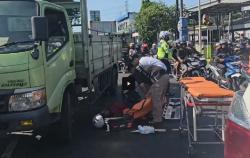 Kecelakaan Maut di Sidoarjo, Pemotor asal Surabaya Tewas Terlindas Truk<