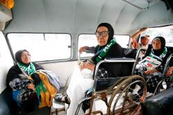 Siap ke Tanah Suci, Calon Jemaah Haji Kloter Pertama Masuk Asrama Pondok Gede