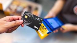 Belanja Ramadan-Lebaran Menguat, Mandiri Kartu Kredit Tumbuh 24,3 Persen