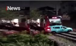 Taksi Listrik Green SM Jadi Sorotan Publik usai Terlibat Kecelakaan Kereta di Bekasi Timur