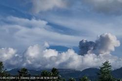 Gunung Dukono Meletus Sore Ini, Kolom Abu Capai 750 Meter ke Langit<