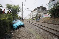 Sopir Taksi yang Terlibat Kecelakaan Kereta di Bekasi Timur Ternyata Baru Kerja 2 Hari