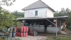 Rumah Pengoplos Elpiji Subsidi di Bangka Tengah Digerebek Polisi, 4 Orang Ditangkap<