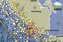 Gempa Hari Ini Guncang Pesisir Barat Lampung, Cek Kekuatan Magnitudonya!<