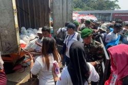 Buruh Dapat Paket Sembako saat May Day 2026 di Monas, Apa Saja Isinya?
