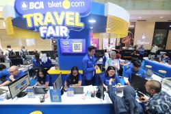 Antusiasme Pengunjung Berburu Tiket Liburan saat Travel Fair