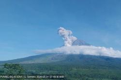 Gunung Semeru Meletus Pagi Ini, Luncurkan Awan Panas Guguran Sejauh 2 Km<