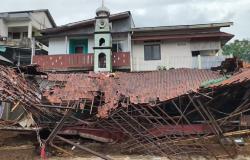 Banjir Luapan Sungai Cikaret Bogor, 2 Masjid dan Jembatan Ambruk