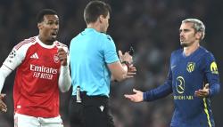 Kontroversi VAR! Kenapa Atletico Tak Dapat Penalti saat Griezmann Dijatuhkan Calafiori?