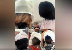 Viral Guru BK SMKN 2 Garut Potong Paksa Rambut Siswi Berhijab, Dedi Mulyadi Turun Tangan<