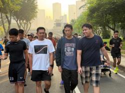 Momen Purbaya Olahraga saat CFD, Sebut Ekonomi RI Masih Aman