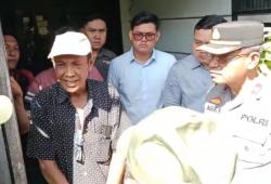 Mencekam! Detik-detik Eksekusi Rumah di Surabaya, Penghuni Melawan Tolak Pindah<