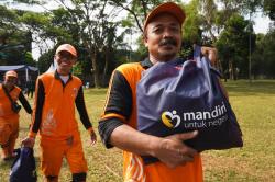 Maknai Hari Kebangkitan Nasional, Bank Mandiri Salurkan 28.000 Paket Sembako